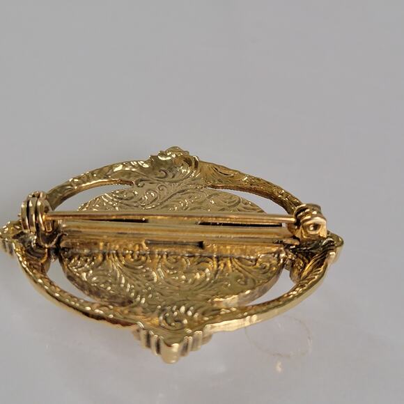 Vintage 1928 Jewelry Co Brooch Oval Faux Pearl Cabochon Rhinestone Gold Tone - Picture 6 of 8